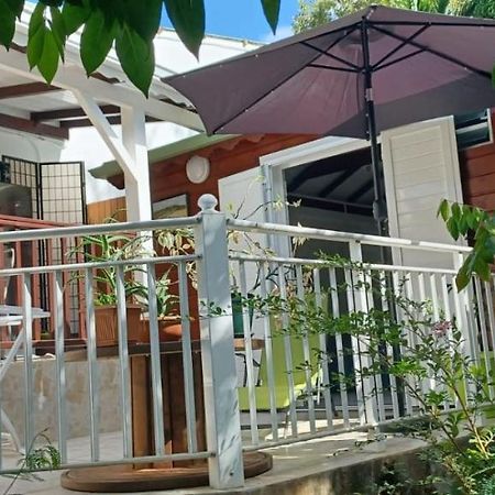 Gite Mamour - Charmant Petit Bungalow A Decouvrir Baillif Luaran gambar